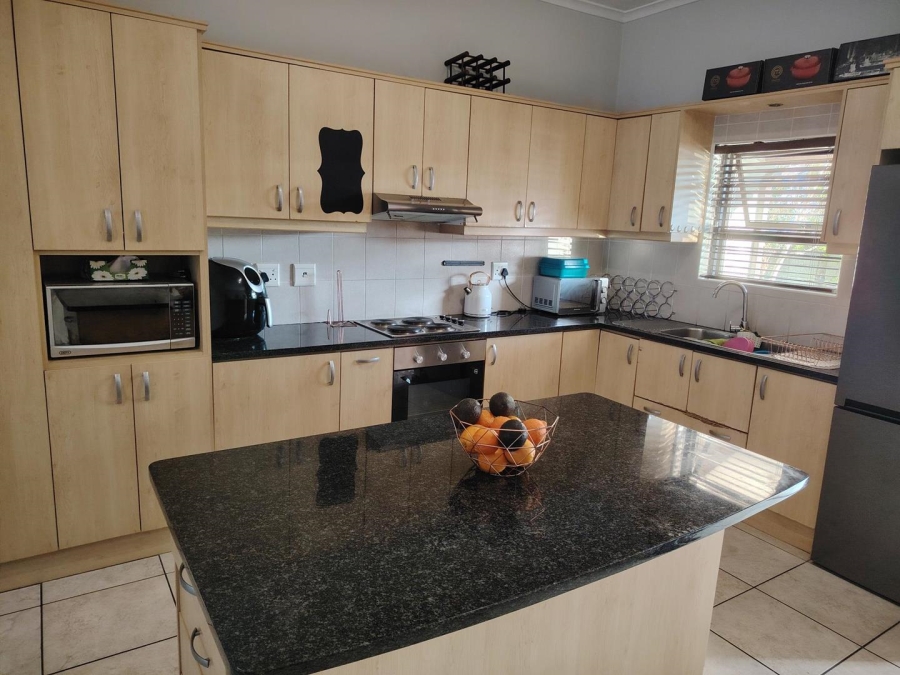 To Let 3 Bedroom Property for Rent in Vredenberg Western Cape